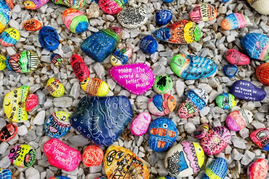 decorative pebbles